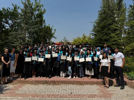 Selçuk TÖMER'de Mezuniyet Heyecanı